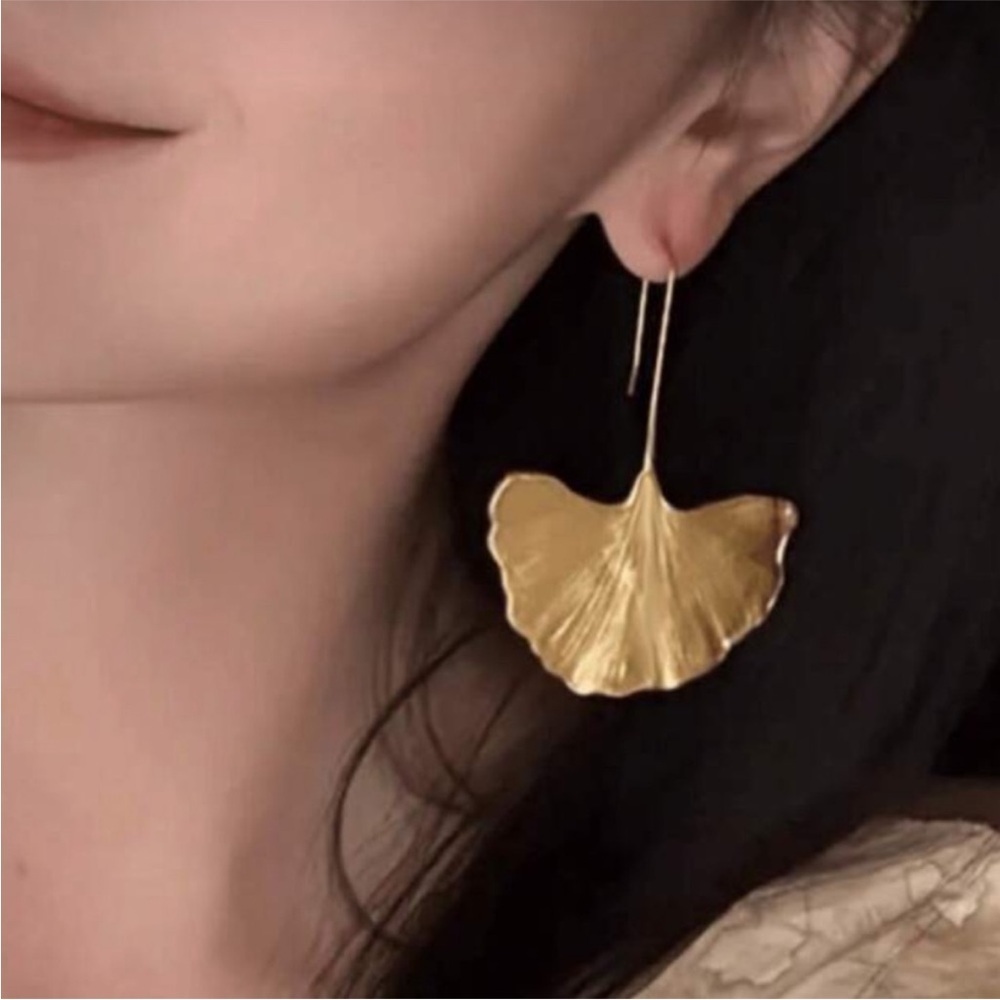 Anthropologie Gold Ginkgo Earrings